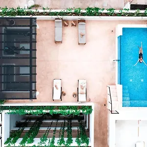 Hotel Zendero